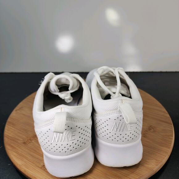 Womens Nike Air Max Thea Low Sz 12 010649 White Mesh Running Training Sneakers - Picture 2 of 8